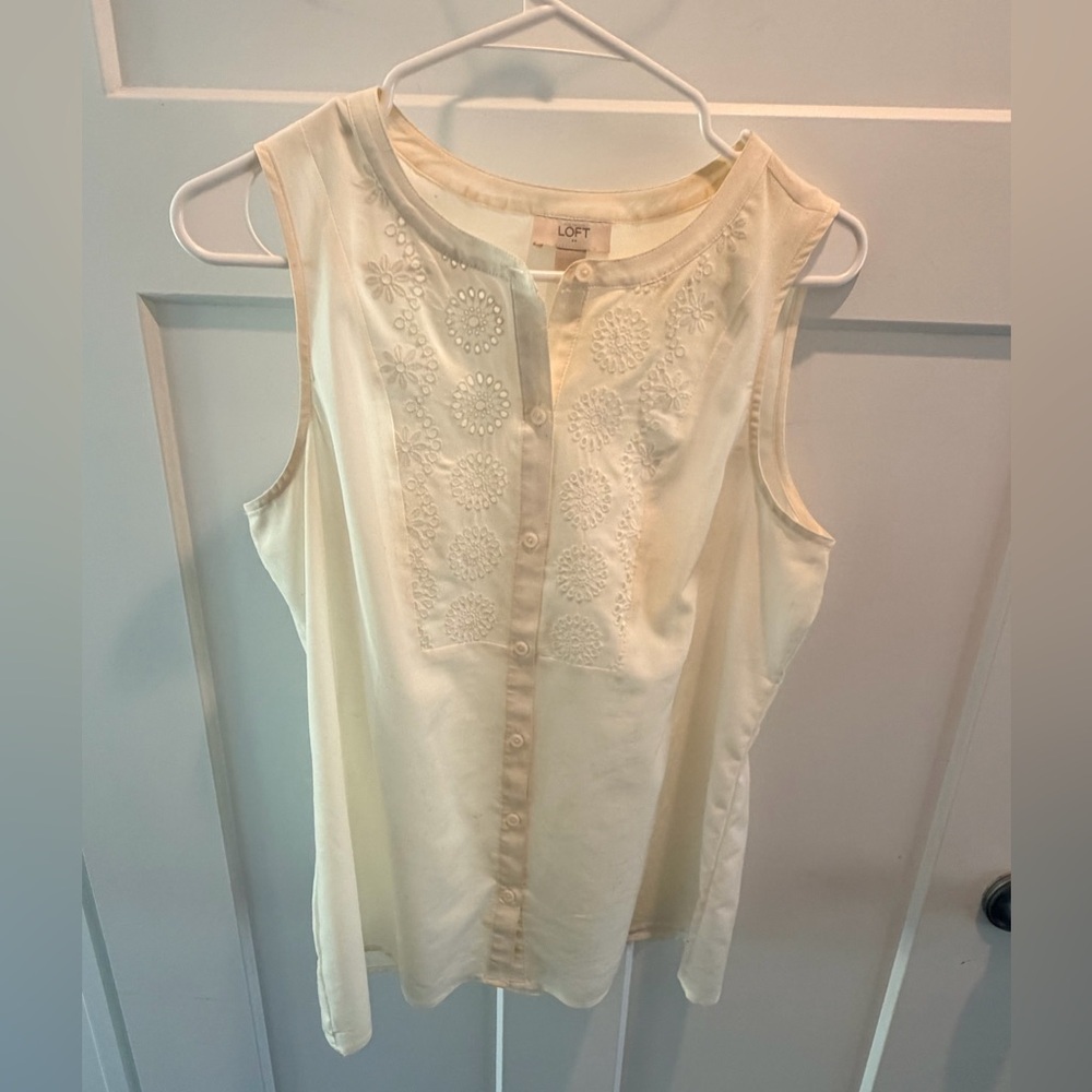 LOFT Embroidered Sleeveless Blouse Small Ivory Button Front Eyelet Top